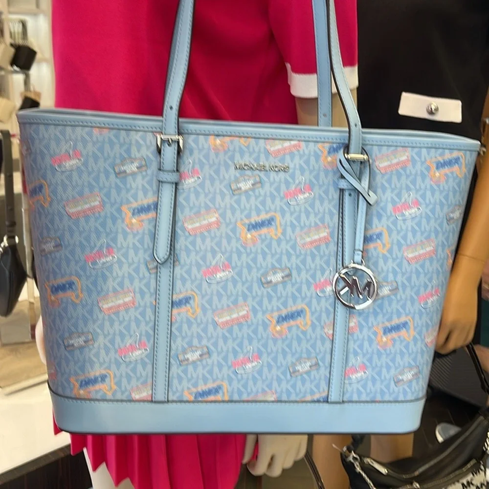 MICHAEL KORS JST Lg Printed  Logo Tote Bag & MK JST Md Prntd Logo Bi-Fold Wallet - Picture 14 of 16